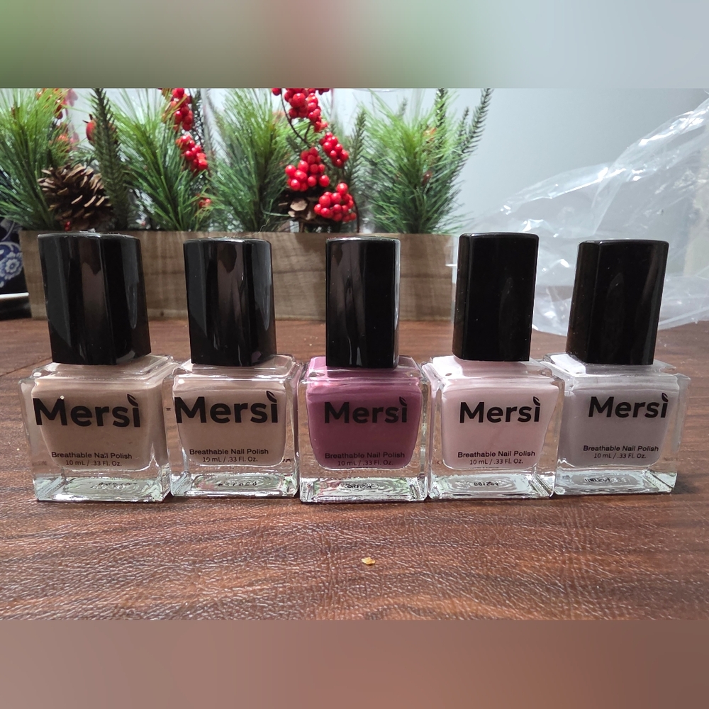 Mersi Nail Polish Set NEW!